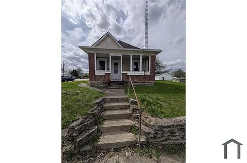 1019 Parry St Photo 1