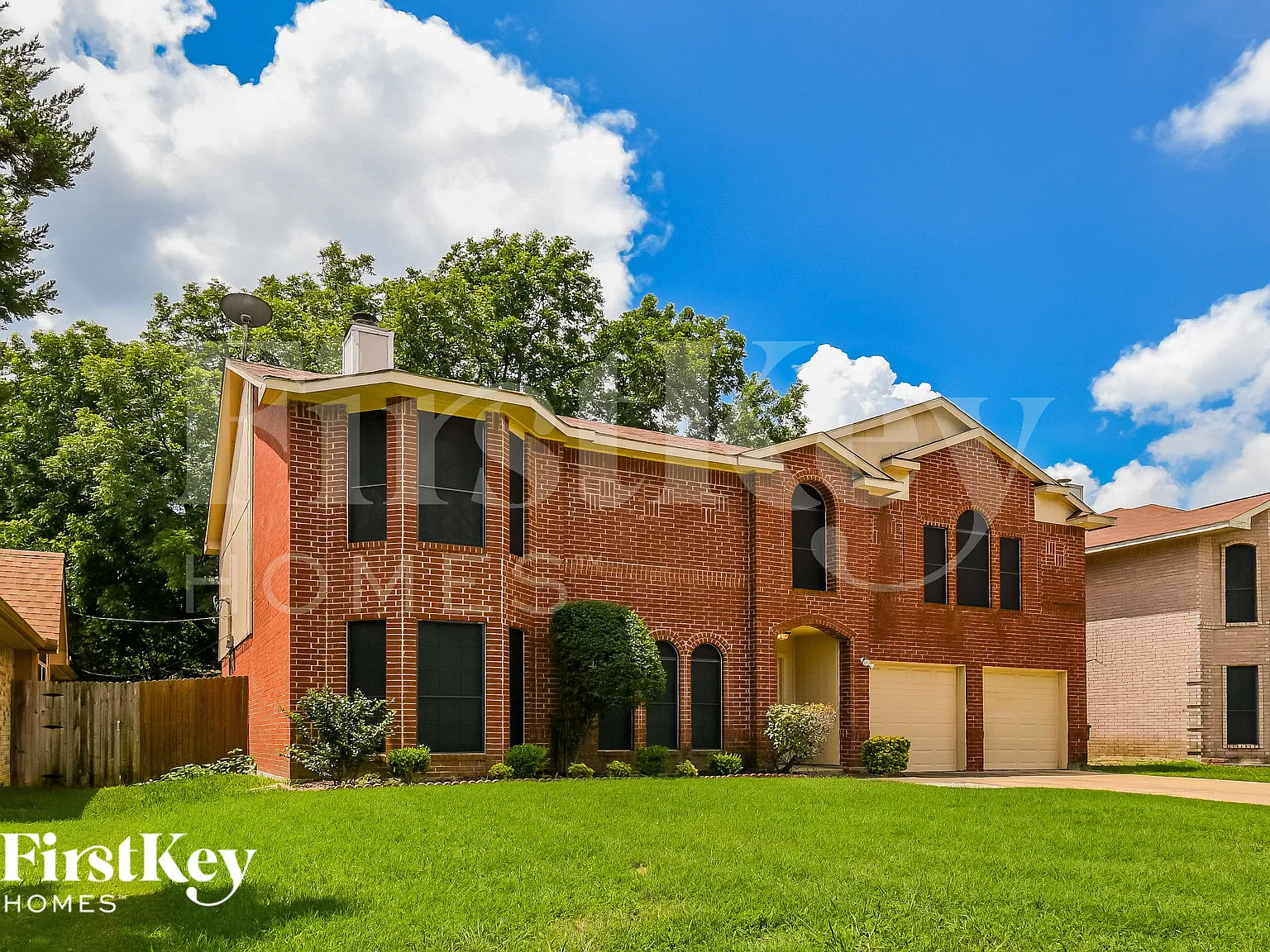 4 bed, 2.5 bath, 3056 sqft, $2,350 — Photo 2