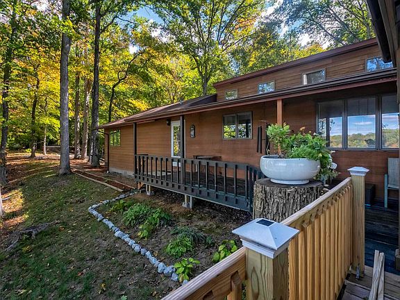 4th image of 289 Avery Ln