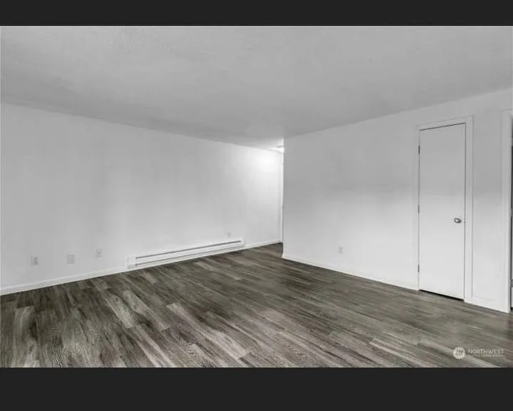 2701 S 257th Pl — Photo 3