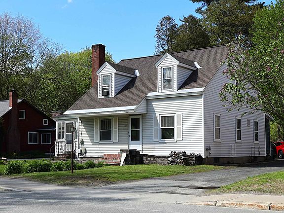 5th image of 427 Maple Street