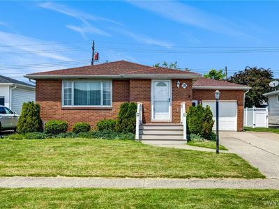 18 Mary Lou Ln, Depew, NY, 14043