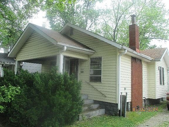 1st image of 2825 E 9th Ave