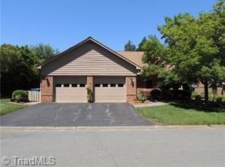 285 Hollybrook Dr, Bermuda Run, NC 27006