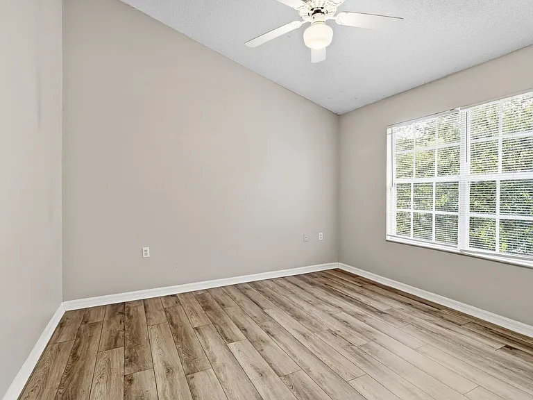 10000 SW 52nd Ave #159 — Photo 14