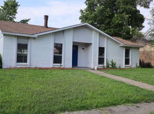 8906 Linda Vista Dr, Rowlett, TX 75088