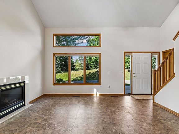 5th image of 1842 Cliff Lake Ct