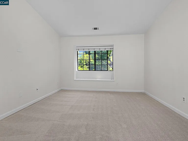 5012 Lakeview Dr #201 — Photo 20