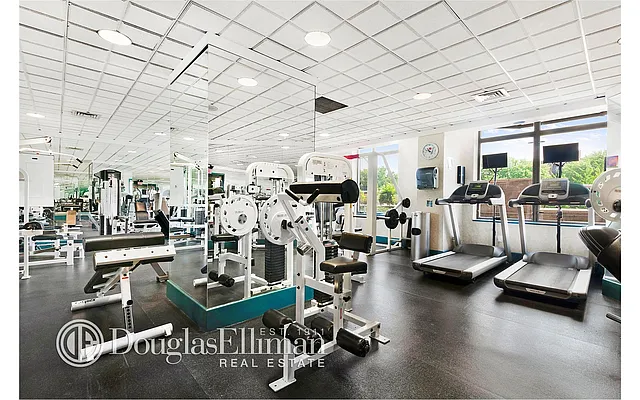 Sold by Douglas Elliman | media 14