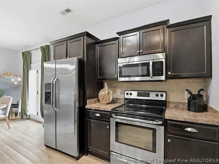 601 Collinwood Dr — Photo 9