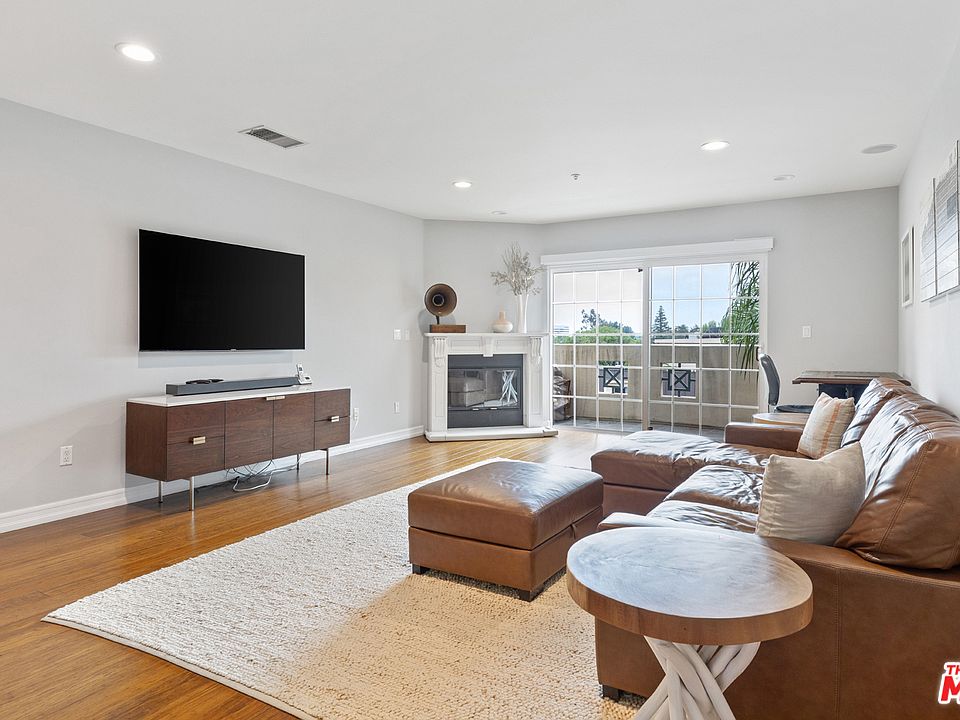1st image of 1948 Malcolm Ave APT 406