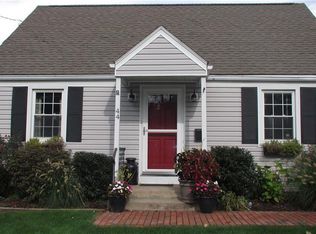 44 Exeter Ave, West Hartford, CT 06110