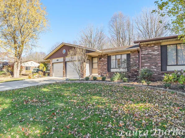 495 Amity Ln, Douglas, MI 49406
