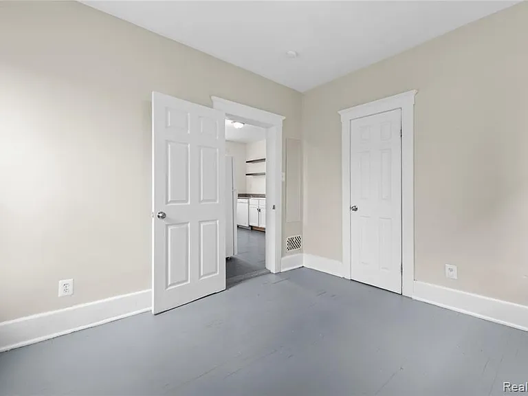 593 Hague Ave #1 — Photo 9