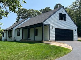 109 Shallow Pond Dr, Barnstable, MA 02630