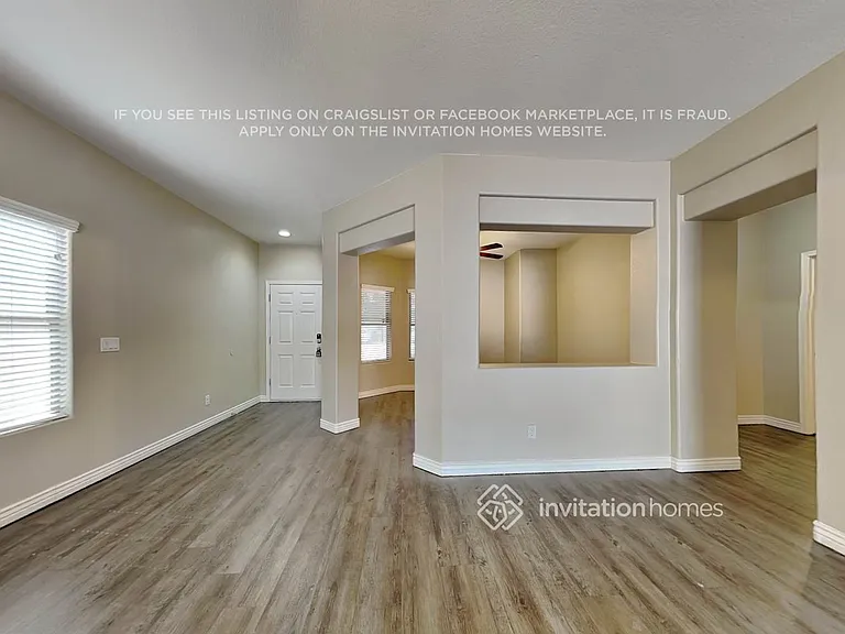 12938 W Clarendon Ave — Photo 3