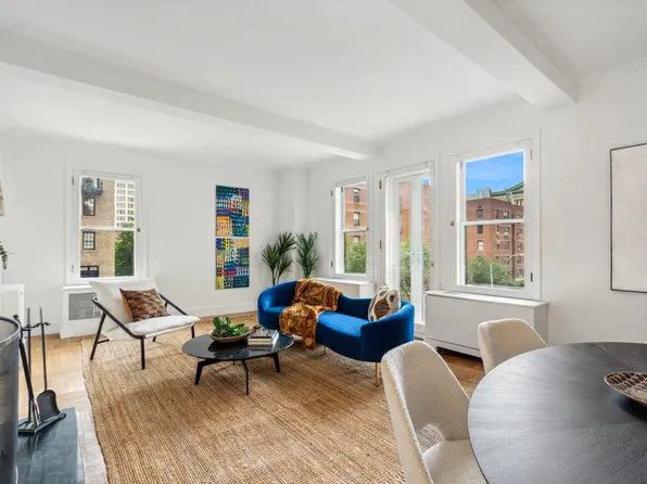 25 East Ninth Street image 1 of 12