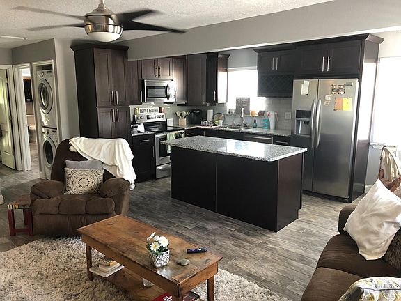 2nd image of 4071 Edgewater Dr APT 3