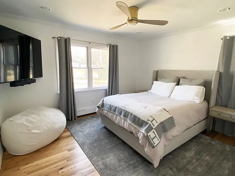 69 Rogers Ave — Photo 9