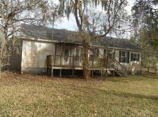 7223 Land Dr, Wesley Chapel, FL 33545