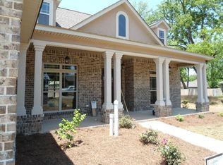 302 Cheshire Dr, Warner Robins, GA 31088