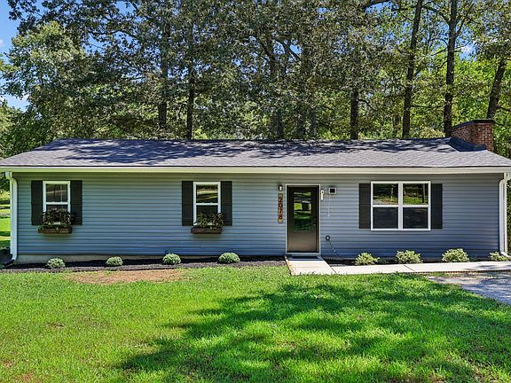 2nd image of 2078 Sears Roebuck Rd