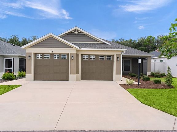 3rd image of 3116 MONUMENT WAY