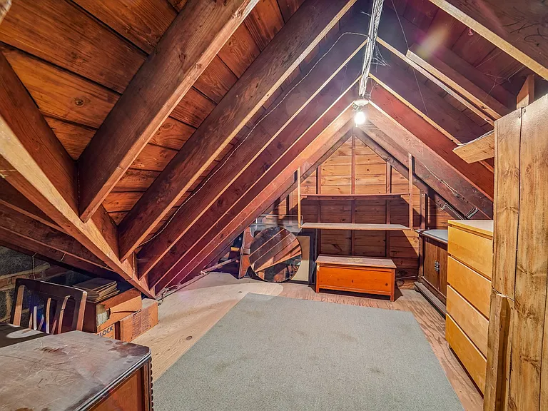 1030 Jassamine Way — Photo 32