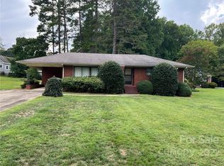 211 N Milford Dr, Salisbury, NC 28144