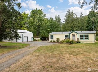 5975 Hoag Ln, Everson, WA 98247