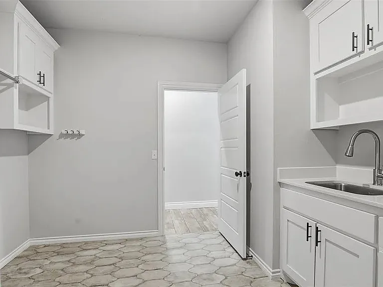 17820 Morning Sky Ct — Photo 25