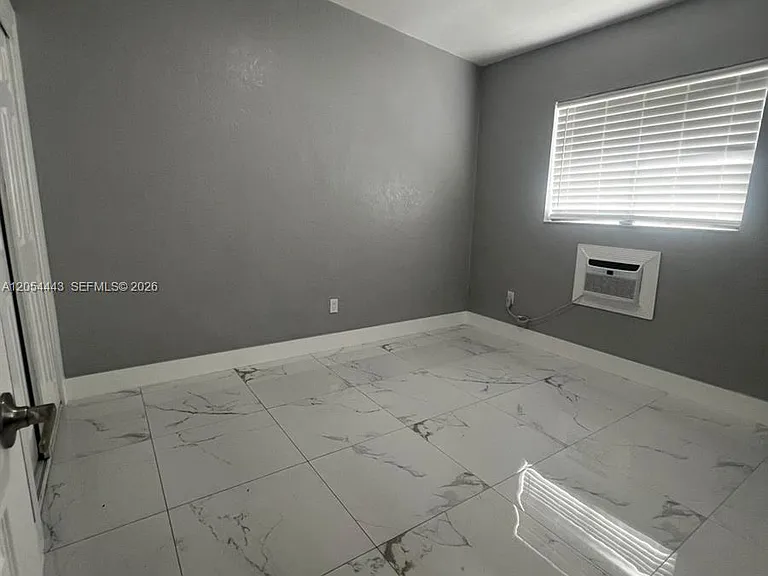 2081 NW 30th St #4 — Photo 5