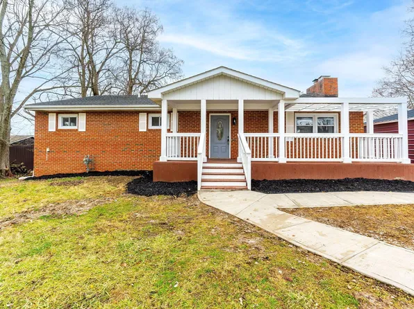 6321 Mink St SW, Pataskala, OH 43062