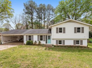 1412 Ivy Ln, Raleigh, NC 27609