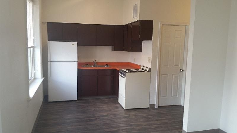 1st image of 123 N Bernard St APT 209