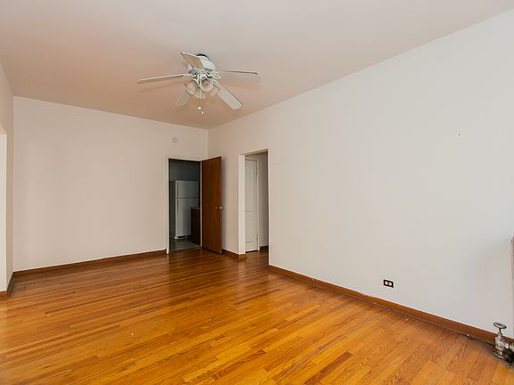 5th image of 520 W Diversey Pkwy #1W