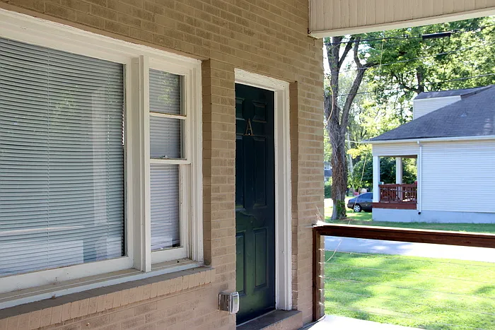 2 bed, 2.0 bath, 900 sqft, $1,295 — Photo 3