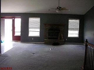 5th image of 140 Glen Forest Dr
