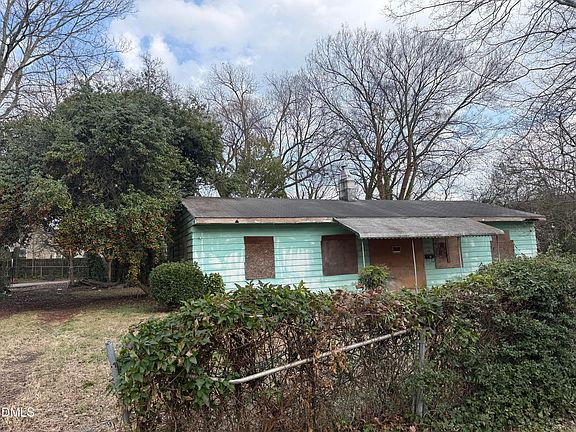 4th image of 207 Bladen St Lot 207/209
