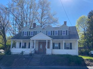 60-62 Chestnut St, Clinton, MA 01510