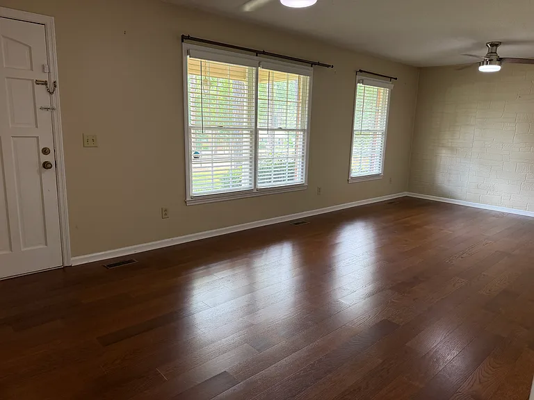 1457 Mary Ann Ave — Photo 14