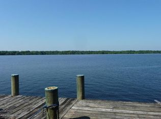 135 South Highway 17, east paltka, FL 32131