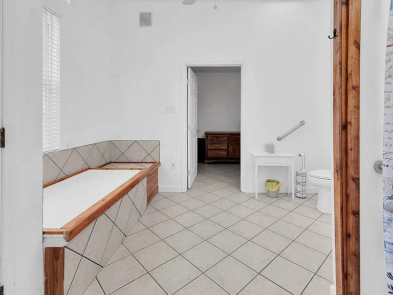 39 Gates Way — Photo 15