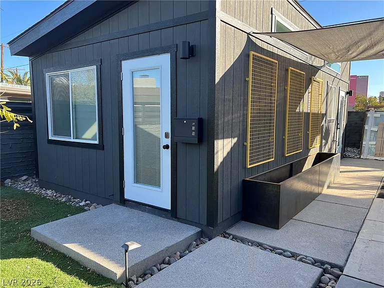 2105 Bonnie Brae Ave — Photo 25