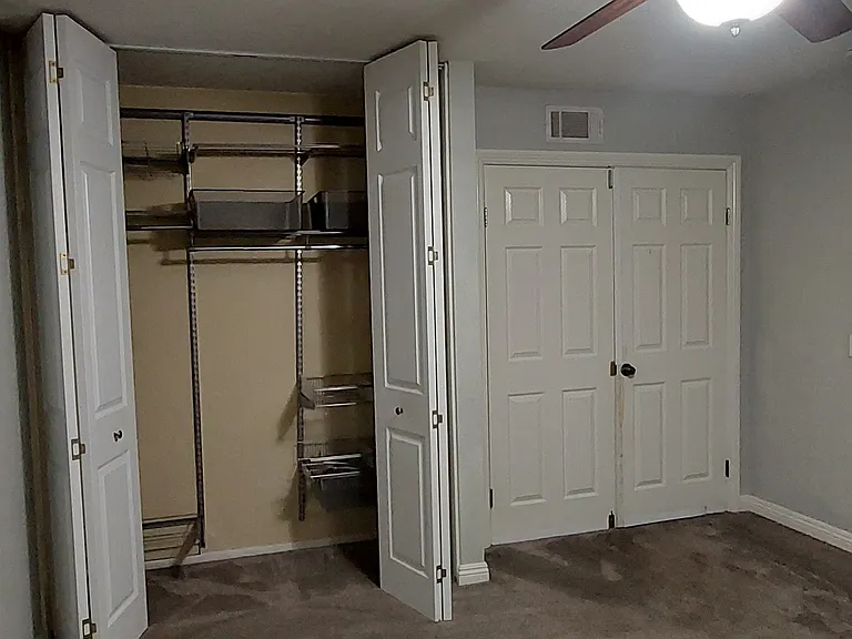 22592 Marylhurst Ct — Photo 11