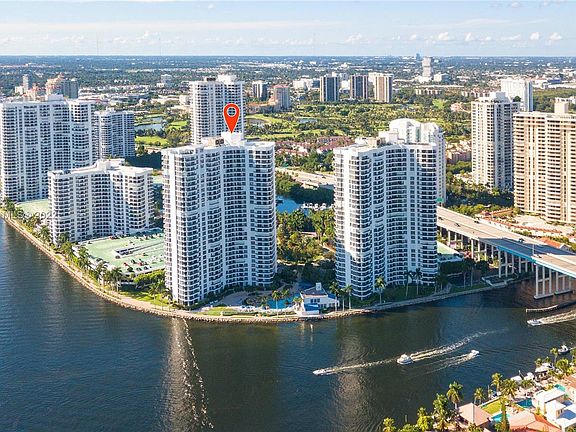 5th image of 19101 Mystic Pointe Dr APT 1509
