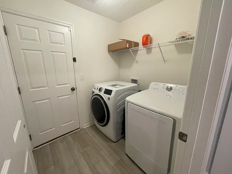 8091 Hind Way — Photo 9