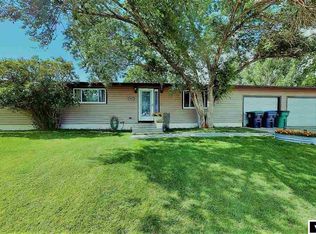 1915 Arkansas Dr, Green River, WY 82935