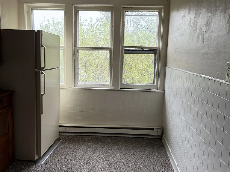 292 Falconer St #3 — Photo 3