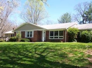 137 Meadowview Dr, Lexington, VA 24450